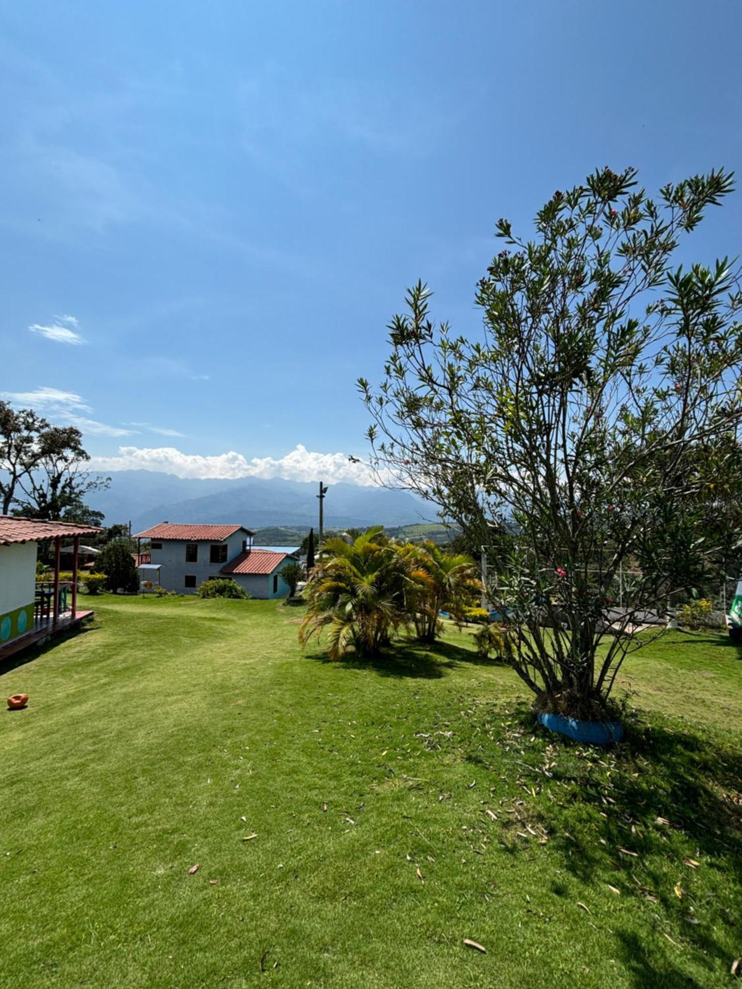 Finca Vacacional Guanani Socorro Bagian luar foto